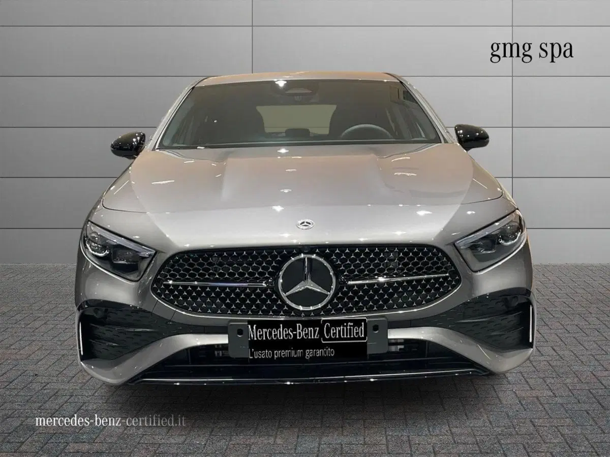 Mercedes-Benz Classe A nuova a Firenze (3)
