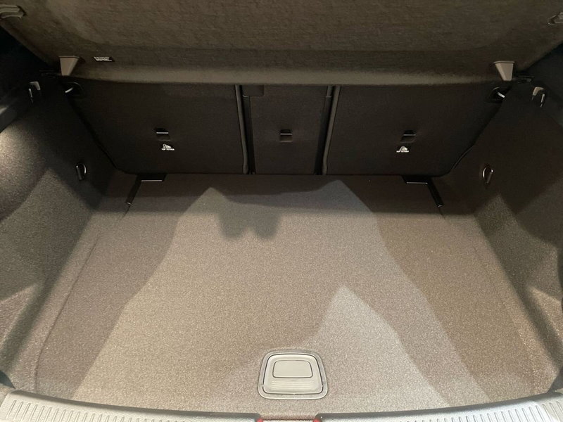 Mercedes-Benz Classe A nuova a Firenze (8)