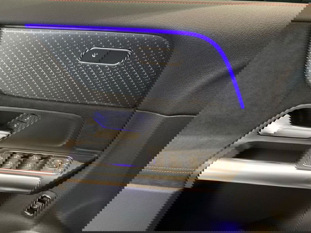 Mercedes-Benz EQA usata a Firenze (19)