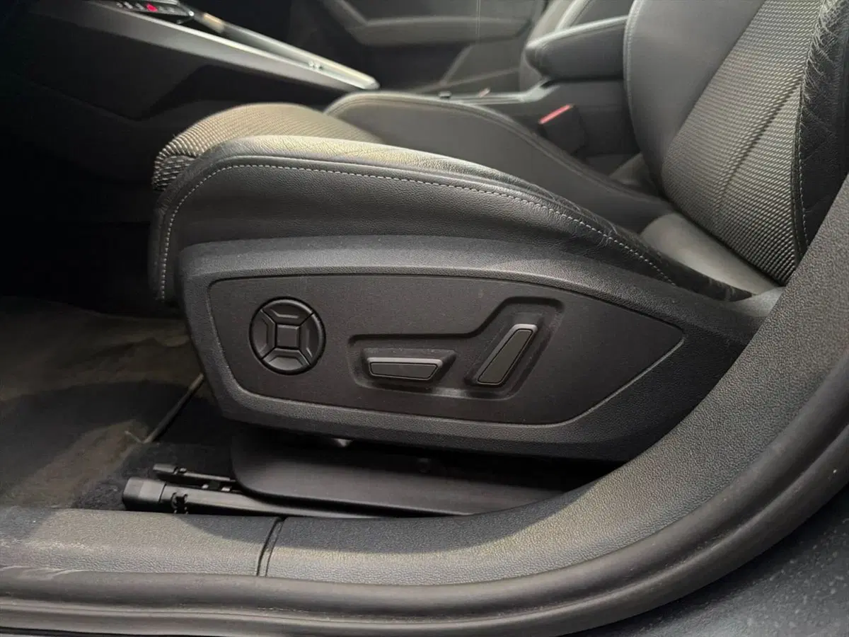 Audi S3 Sportback usata a Pistoia (18)