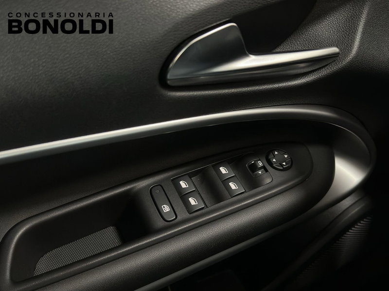 Jeep Avenger usata a Brescia (12)