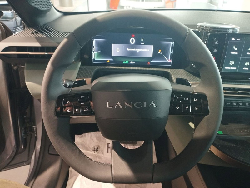 Lancia Ypsilon nuova a Frosinone (6)