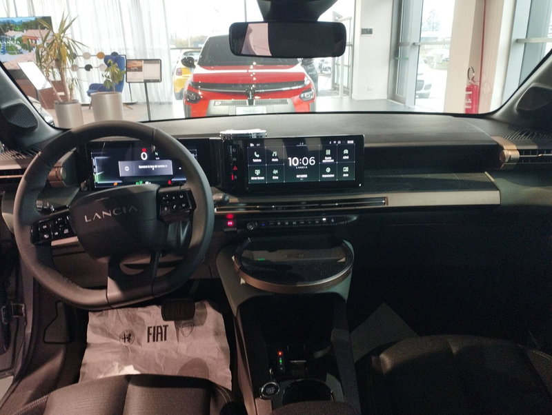 Lancia Ypsilon nuova a Frosinone (7)