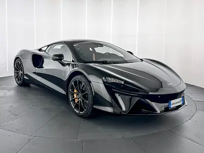 McLaren Artura Coup&eacute; 3.0 ssg8 nuova a Milano