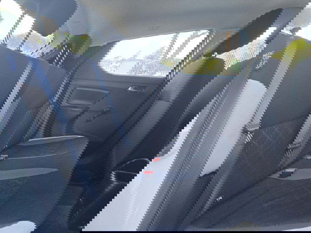 Nissan Micra usata a Massa-Carrara (12)