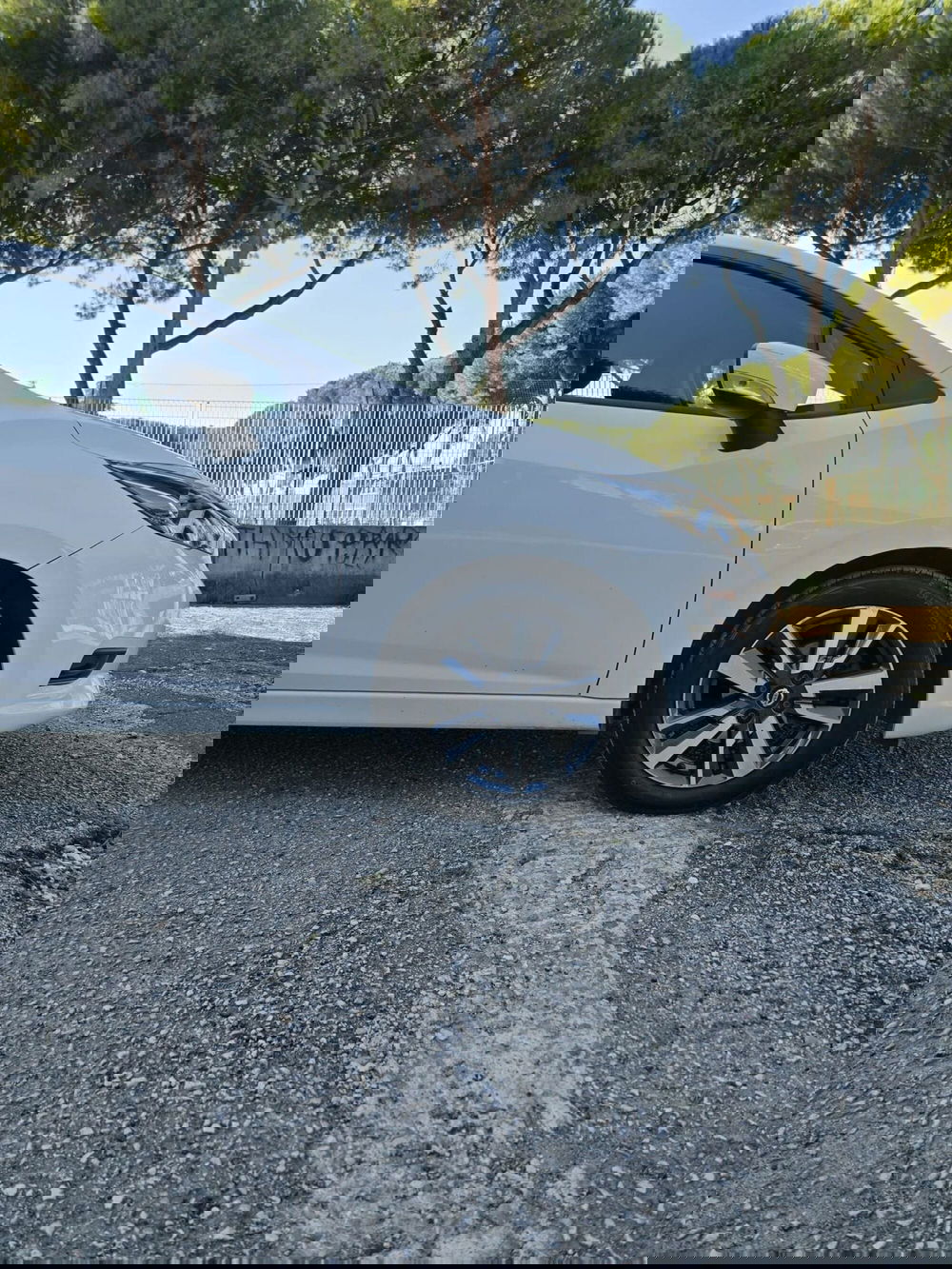 Nissan Micra usata a Massa-Carrara (16)