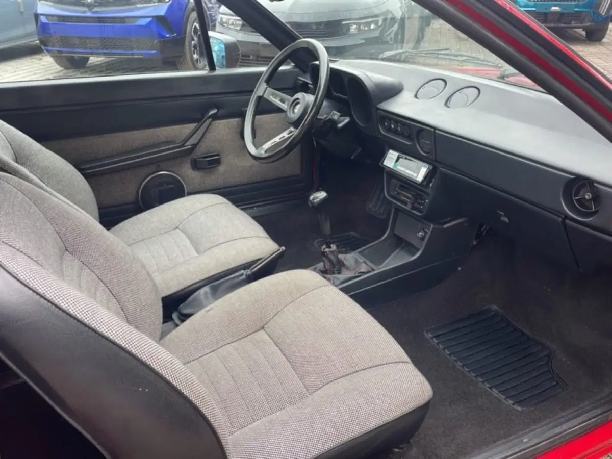 Alfa Romeo Sprint nuova a Foggia (14)