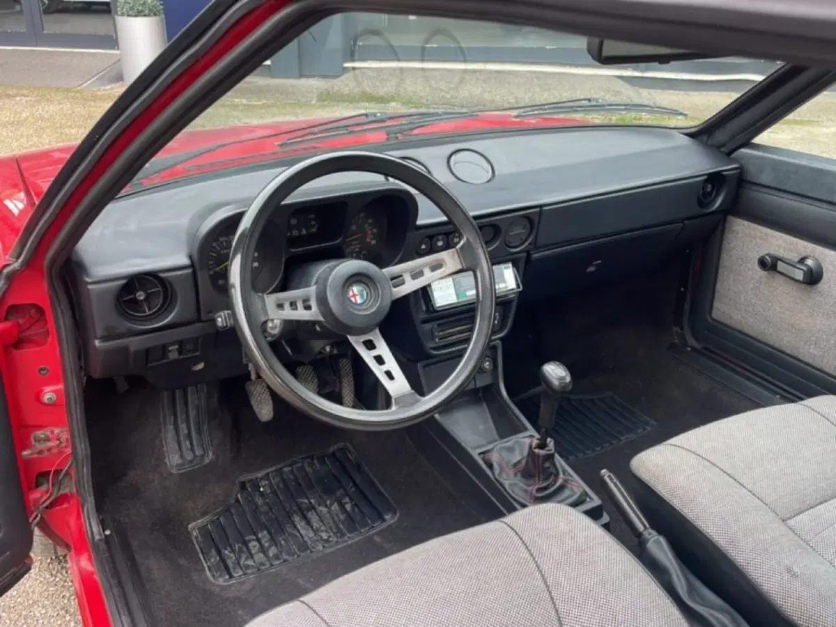 Alfa Romeo Sprint nuova a Foggia (9)