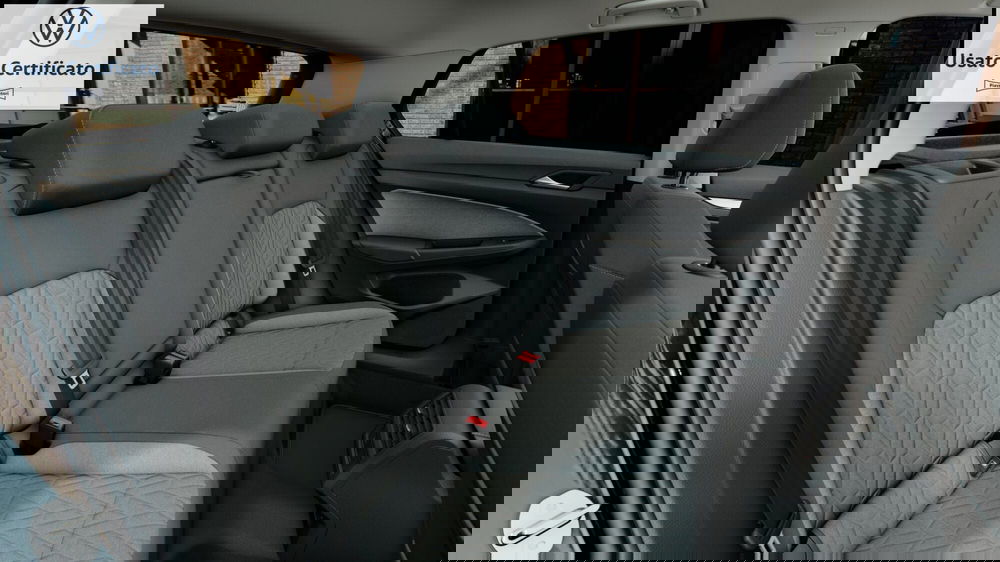 Volkswagen Golf nuova a Genova (12)