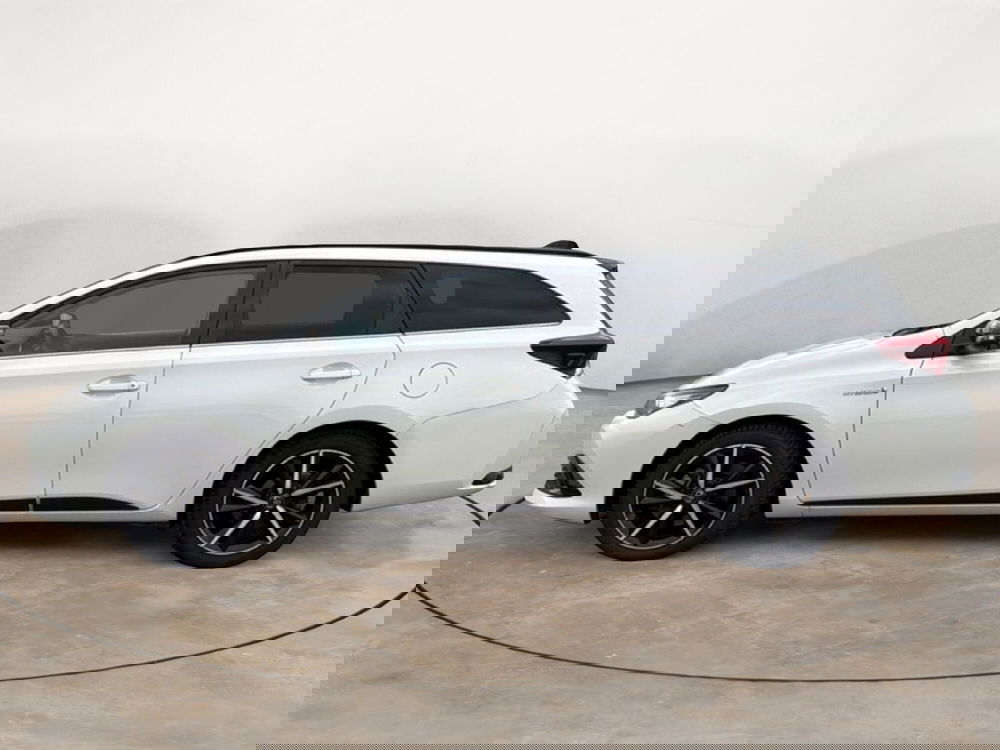 Toyota Auris Station Wagon usata a Terni (3)