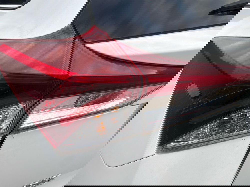 Toyota Auris Station Wagon usata a Terni (8)