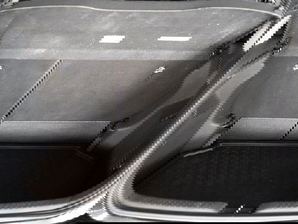 Toyota Yaris Cross usata a Foggia (11)