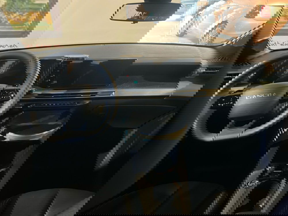 Lancia Ypsilon nuova a Bergamo (10)