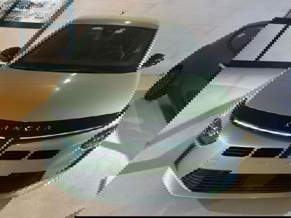 Lancia Ypsilon nuova a Bergamo (2)