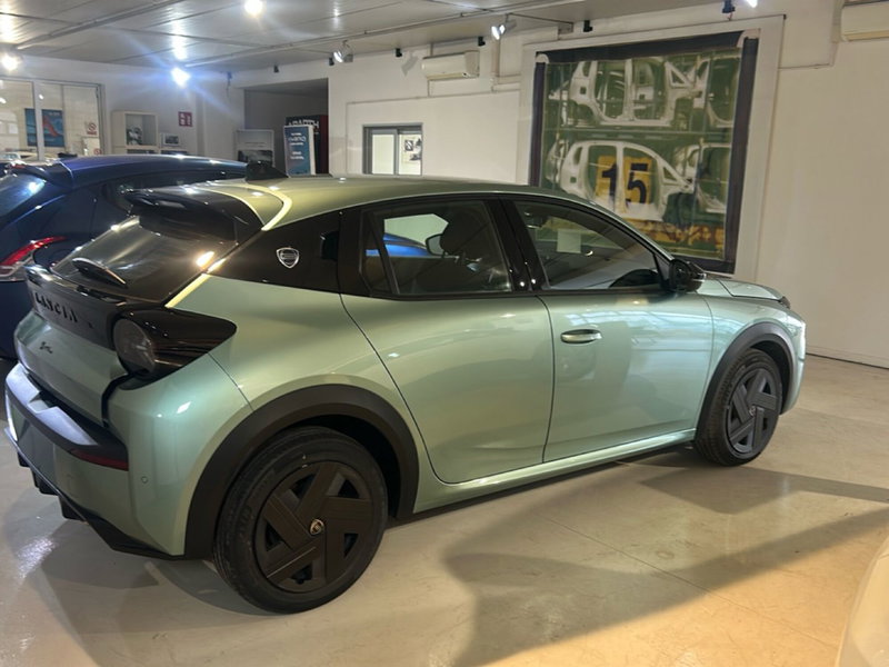 Lancia Ypsilon nuova a Bergamo (6)