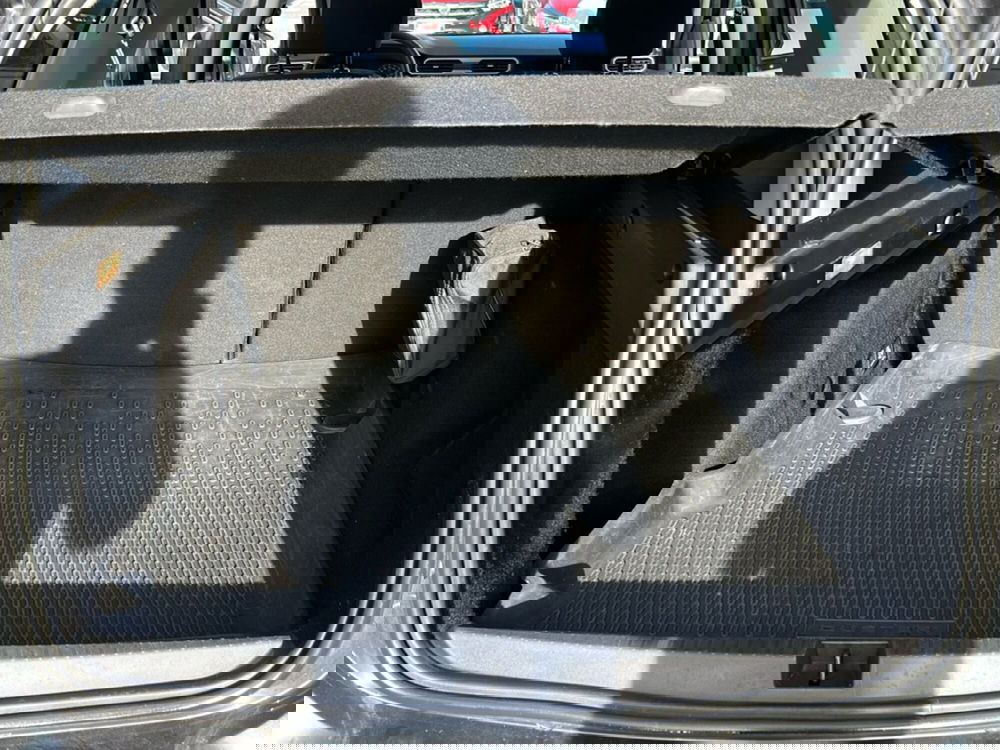 Dacia Duster usata a Latina (10)