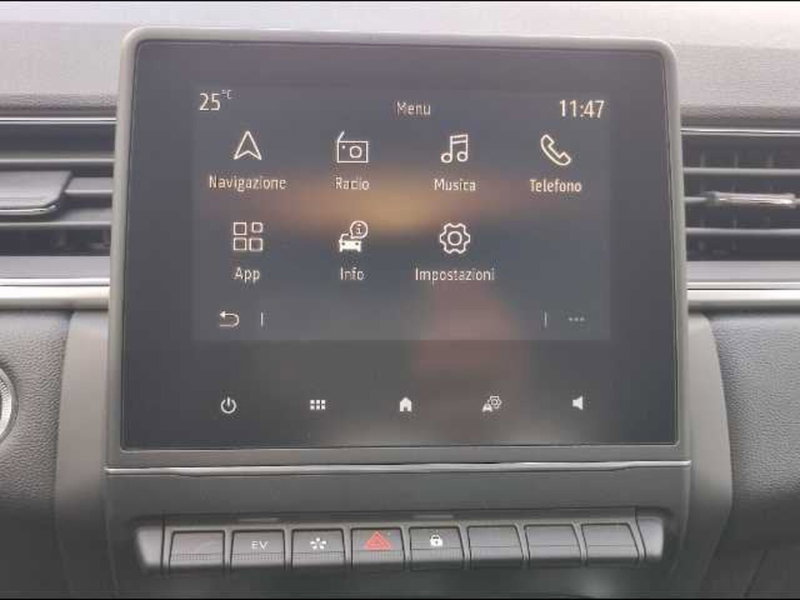 Renault Captur usata a Latina (16)