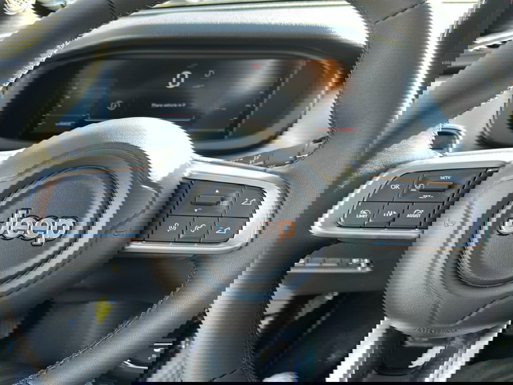 Jeep Avenger nuova a Roma (14)