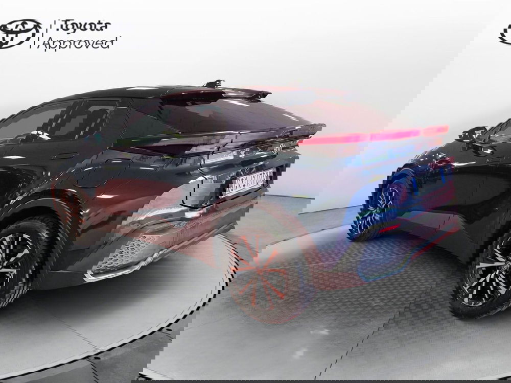 Toyota Toyota C-HR nuova a Messina (3)