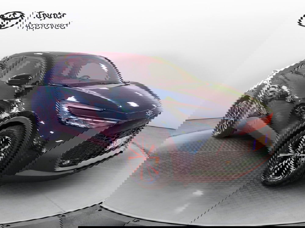 Toyota Toyota C-HR nuova a Messina (5)