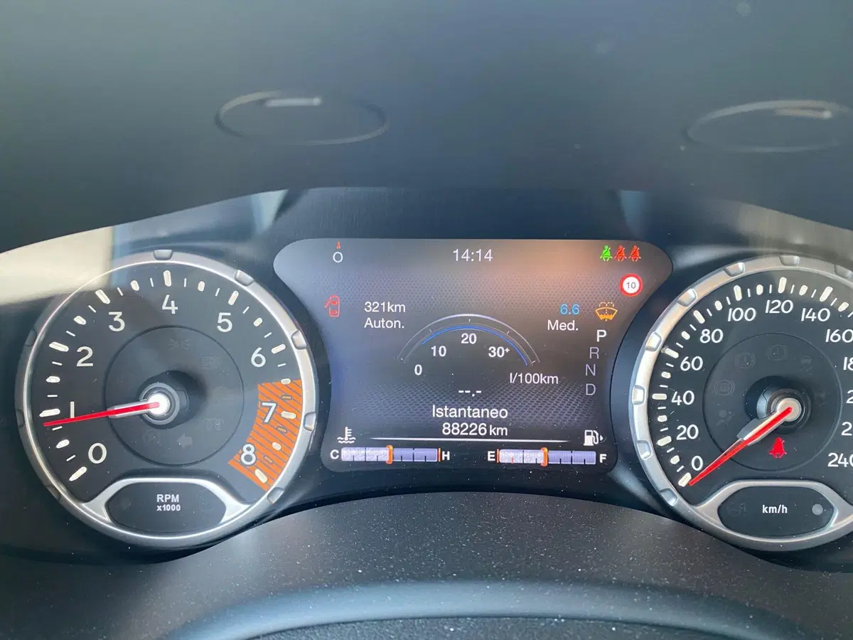 Jeep Renegade usata a Milano (18)