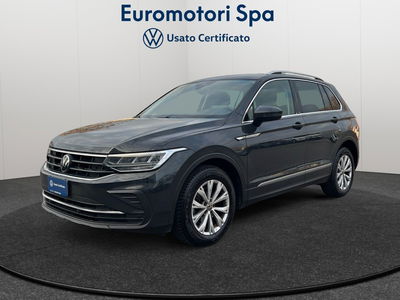 Volkswagen Tiguan 2.0 TDI SCR Life del 2023 usata a Grosseto