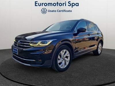 Volkswagen Tiguan Allspace 2.0 tdi Elegance 150cv dsg del 2023 usata a Monteriggioni