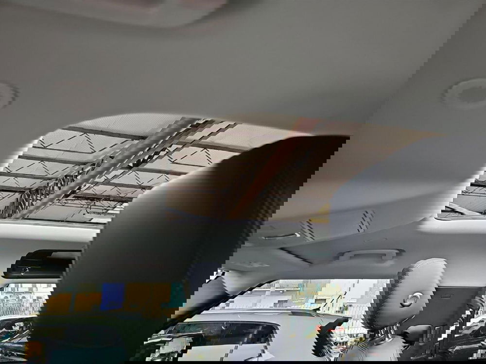 Land Rover Defender usata a Lecco (18)