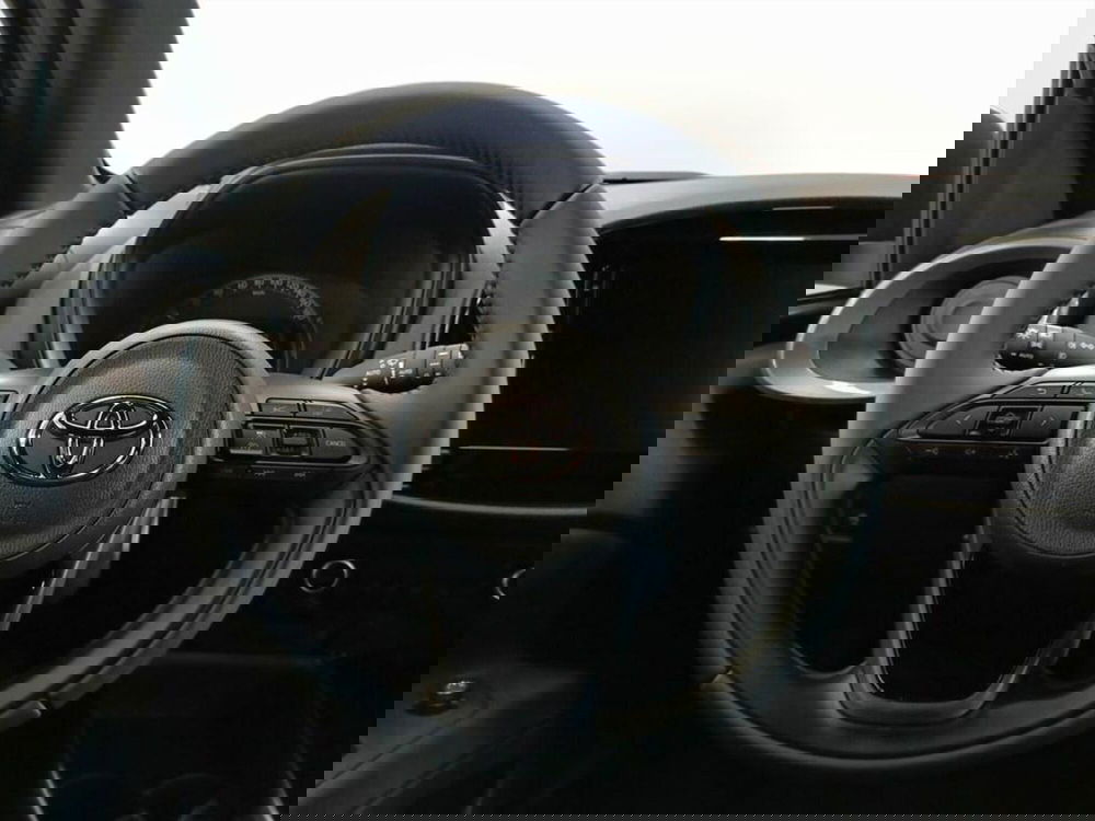 Toyota Aygo X nuova a Monza e Brianza (7)
