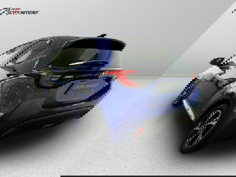 Toyota Yaris Cross nuova a Monza e Brianza (4)