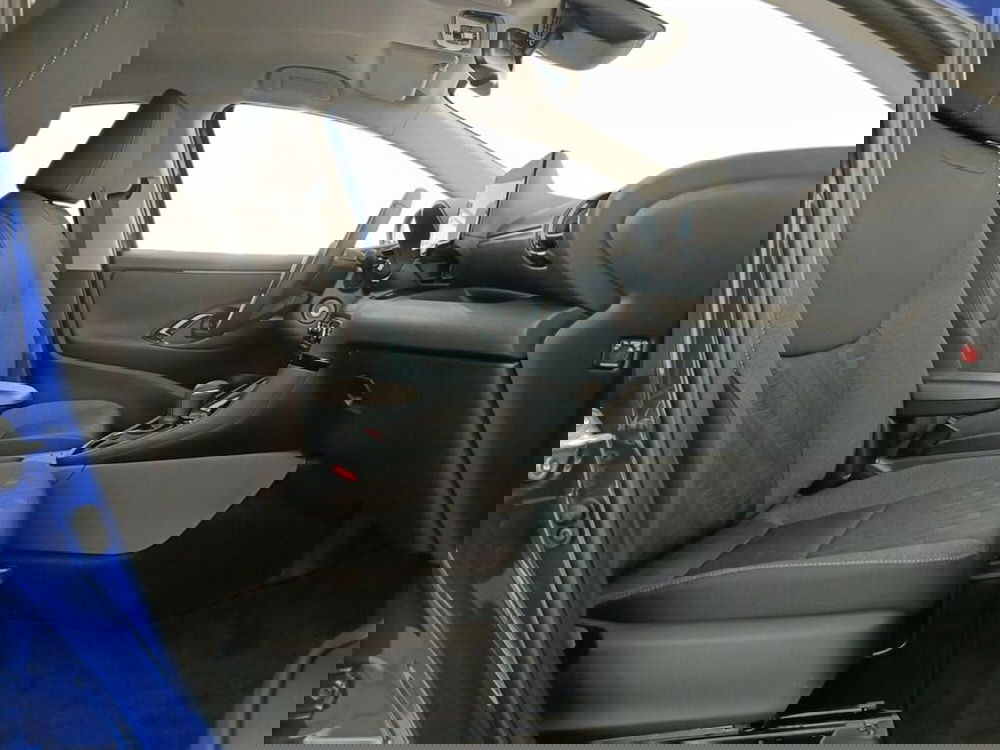 Toyota Yaris Cross nuova a Monza e Brianza (9)