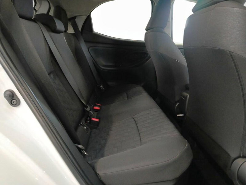 Toyota Yaris Cross nuova a Monza e Brianza (10)