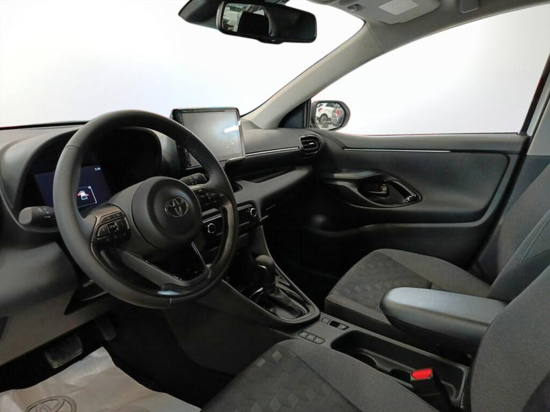 Toyota Yaris Cross nuova a Monza e Brianza (11)