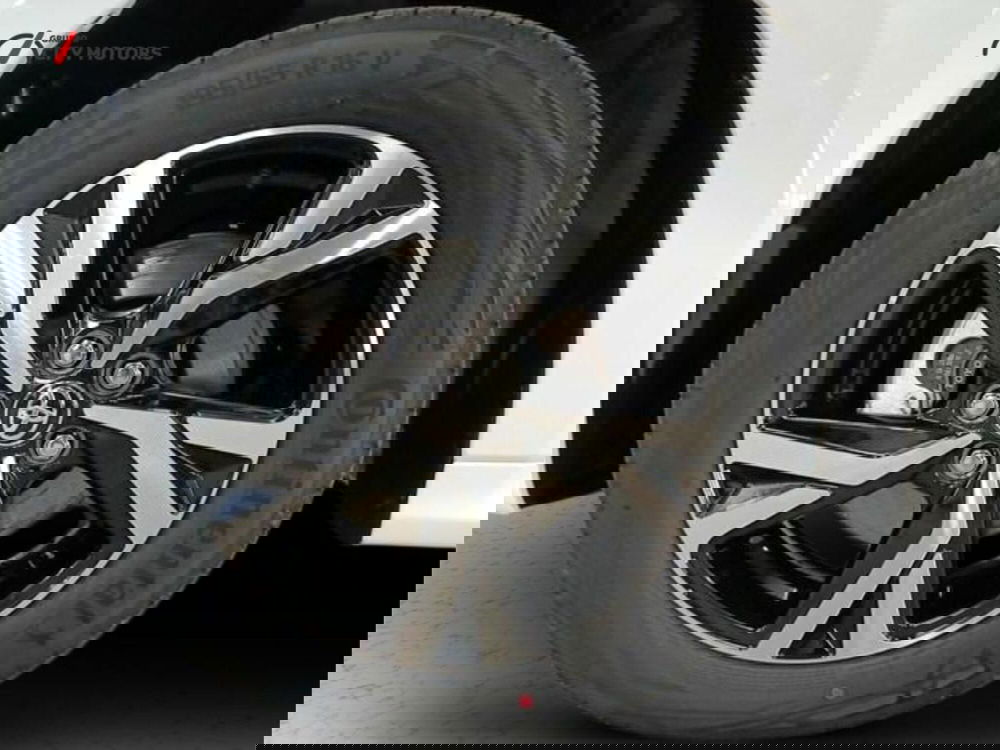 Toyota Yaris Cross nuova a Monza e Brianza (14)