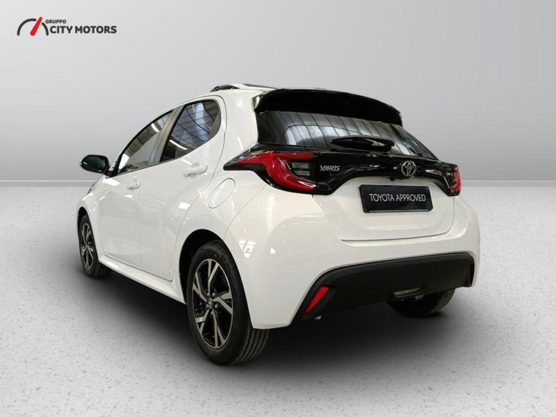 Toyota Yaris Cross nuova a Monza e Brianza (4)