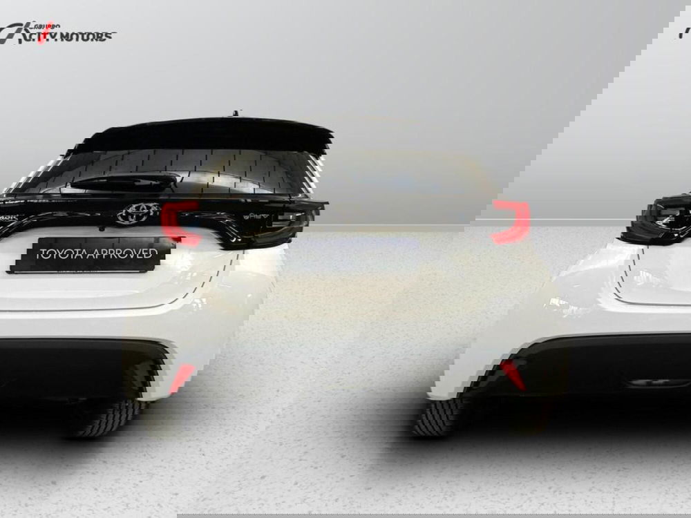 Toyota Yaris Cross nuova a Monza e Brianza (5)