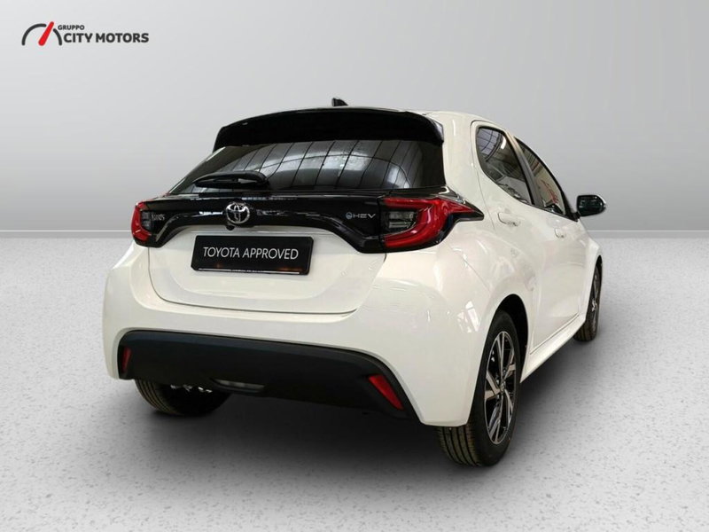 Toyota Yaris Cross nuova a Monza e Brianza (6)