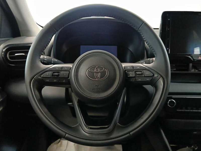 Toyota Yaris Cross nuova a Monza e Brianza (7)