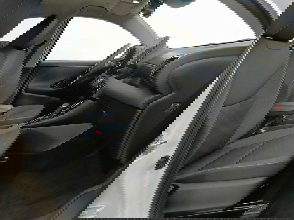 Toyota Yaris Cross nuova a Monza e Brianza (9)