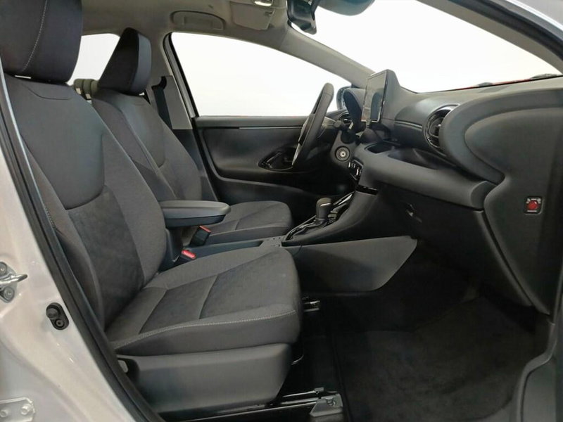 Toyota Yaris Cross nuova a Monza e Brianza (9)