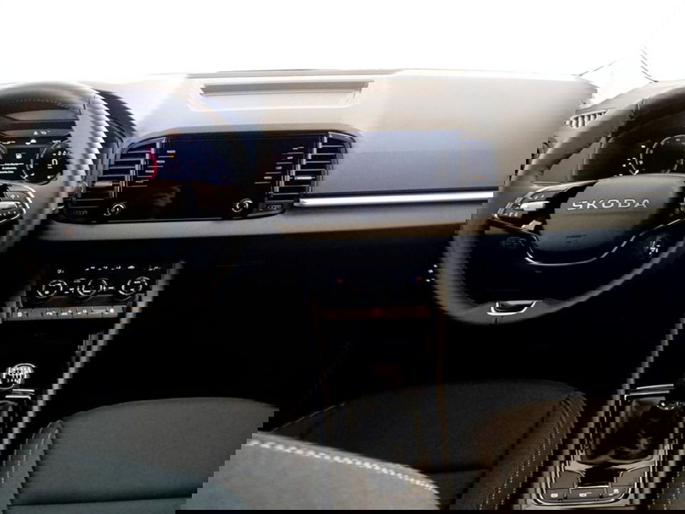 Skoda Karoq nuova a Piacenza (9)