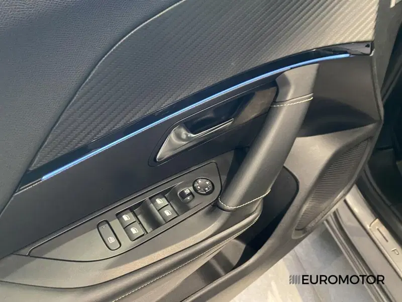 Peugeot 2008 usata a Bari (14)