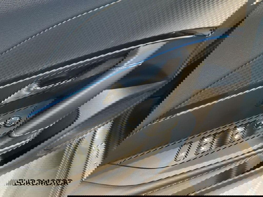 Peugeot 2008 usata a Bari (14)