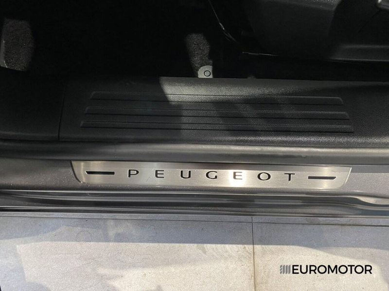Peugeot 2008 usata a Bari (15)