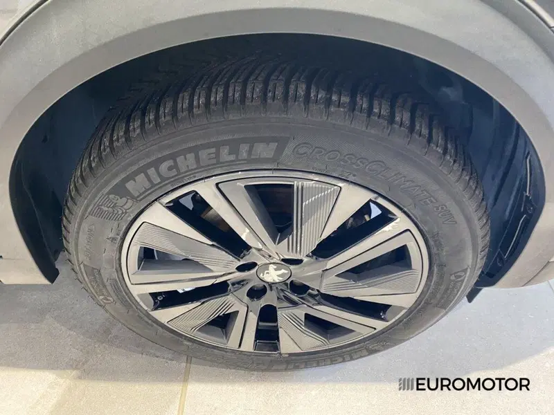 Peugeot 2008 usata a Bari (6)