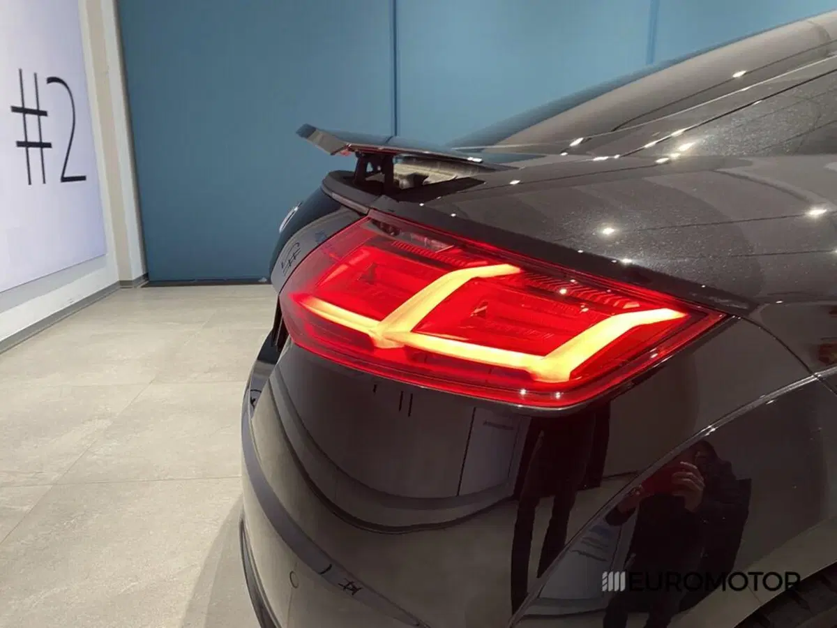 Audi TT Coupé usata a Bari (10)