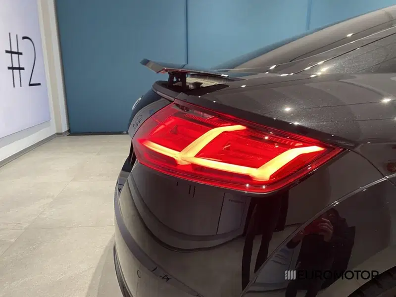 Audi TT Coupé usata a Bari (10)
