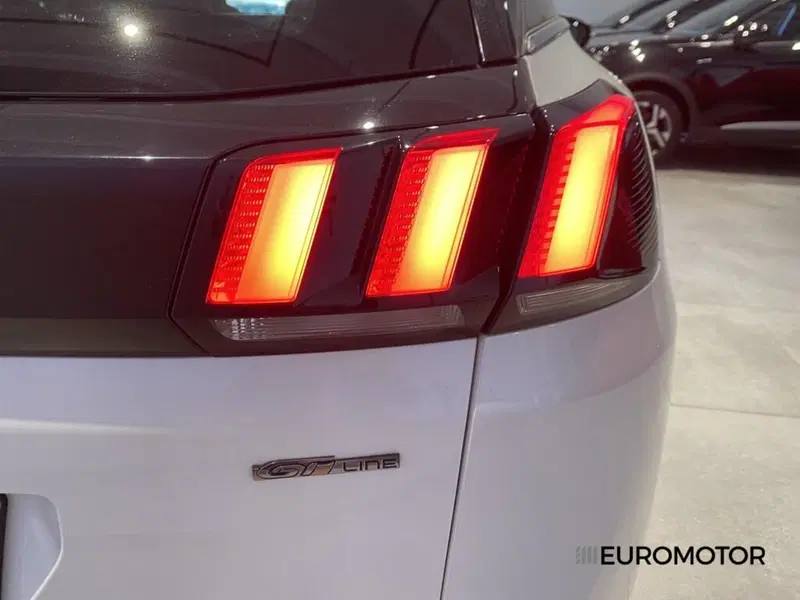 Peugeot 3008 usata a Bari (8)