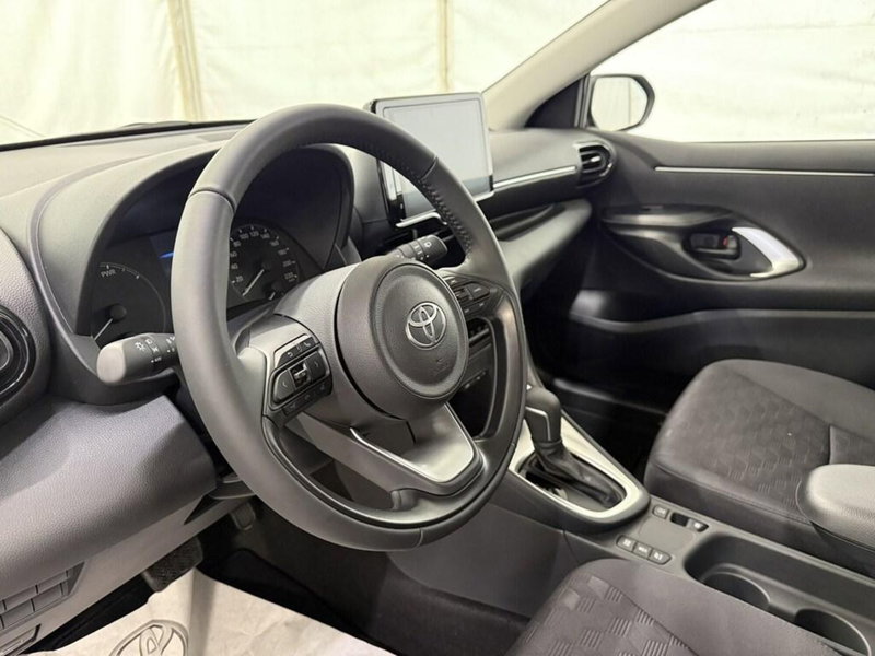 Toyota Yaris Cross nuova a Monza e Brianza (11)