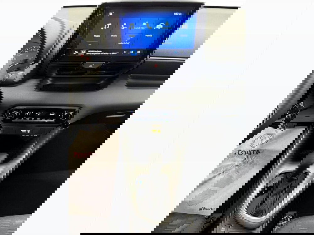 Toyota Yaris Cross nuova a Monza e Brianza (12)